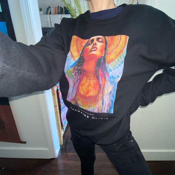 Charmaine Olivia Sundrenched Crewneck Sweatshirt - Picture 6 of 6